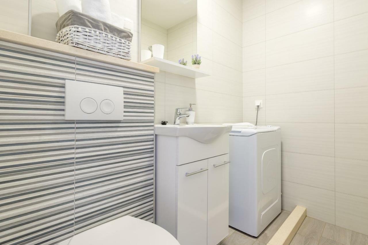 Guesthouse Pezo โมโกชิซา ภายนอก รูปภาพ