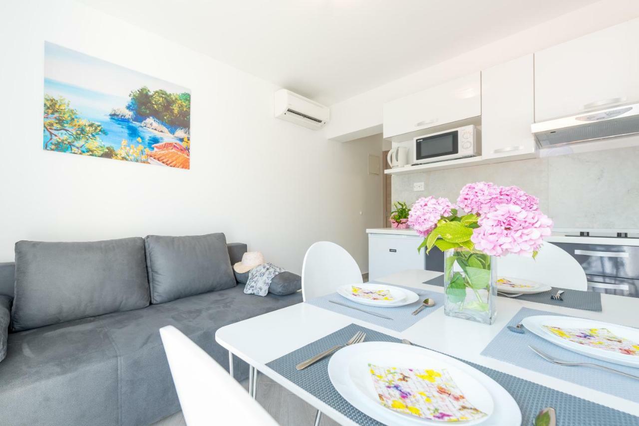 Guesthouse Pezo โมโกชิซา ภายนอก รูปภาพ