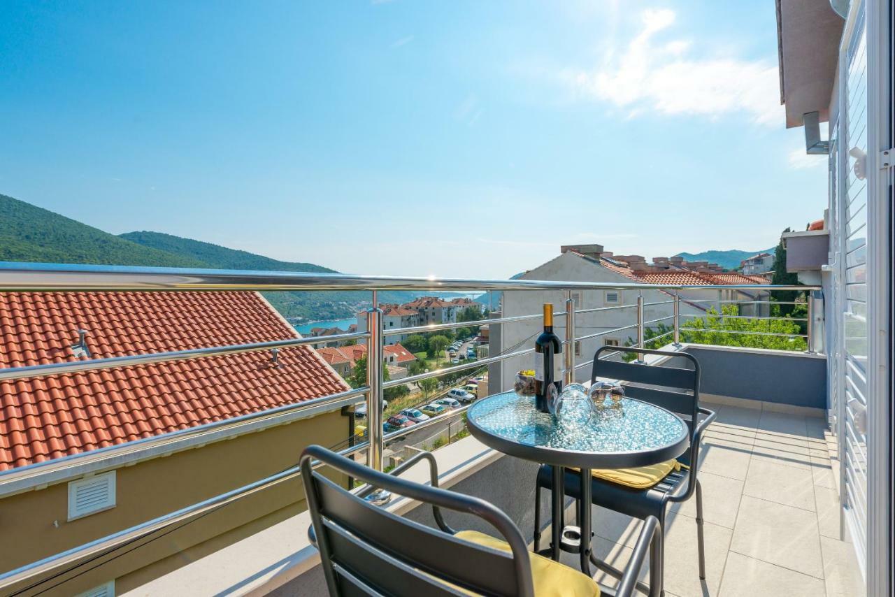 Guesthouse Pezo โมโกชิซา ภายนอก รูปภาพ