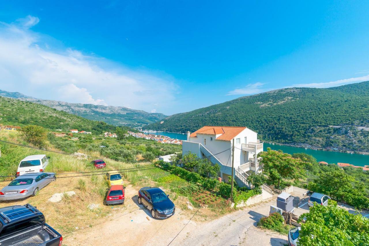 Guesthouse Pezo โมโกชิซา ภายนอก รูปภาพ
