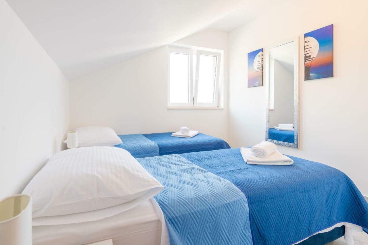 Guesthouse Pezo โมโกชิซา ภายนอก รูปภาพ