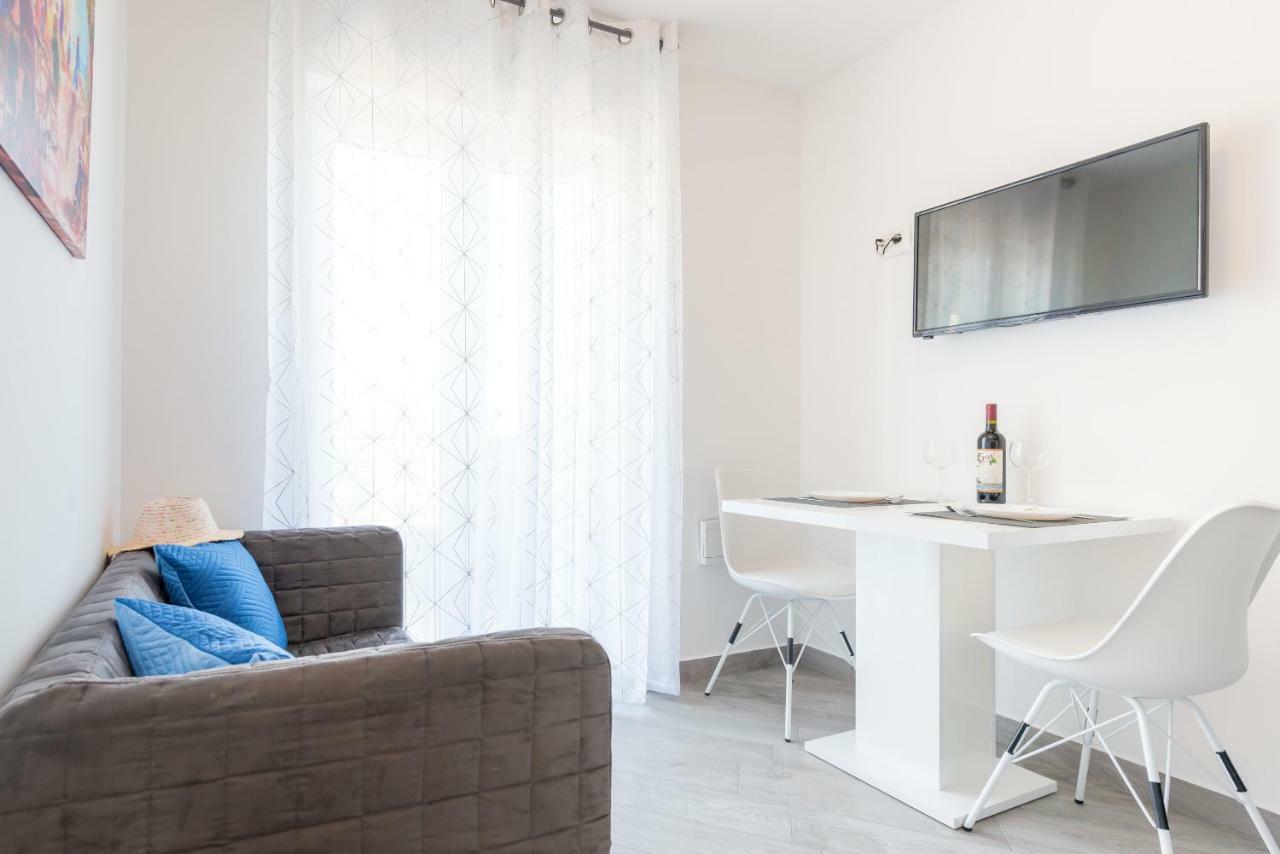 Guesthouse Pezo โมโกชิซา ภายนอก รูปภาพ