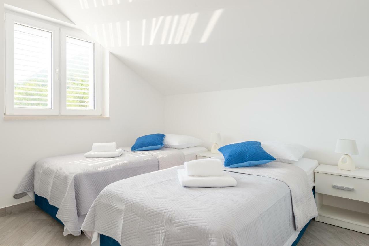 Guesthouse Pezo โมโกชิซา ภายนอก รูปภาพ